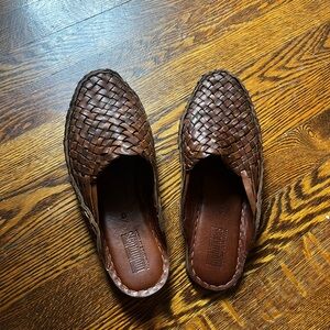 Mohinders Woven City Slipper in Walnut (men’s 8, women’s 9.5)